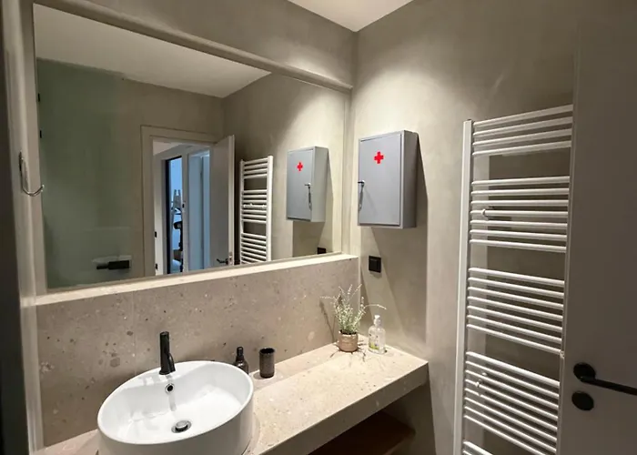 Vintage Chic 3' From The Metro Appartement